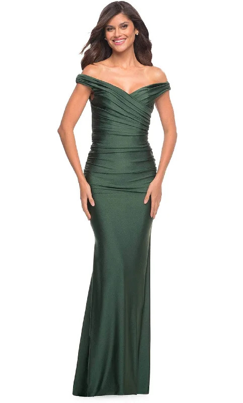 women's trendy dressesLa Femme 30631SC - Sweetheart Fitted Evening Gown