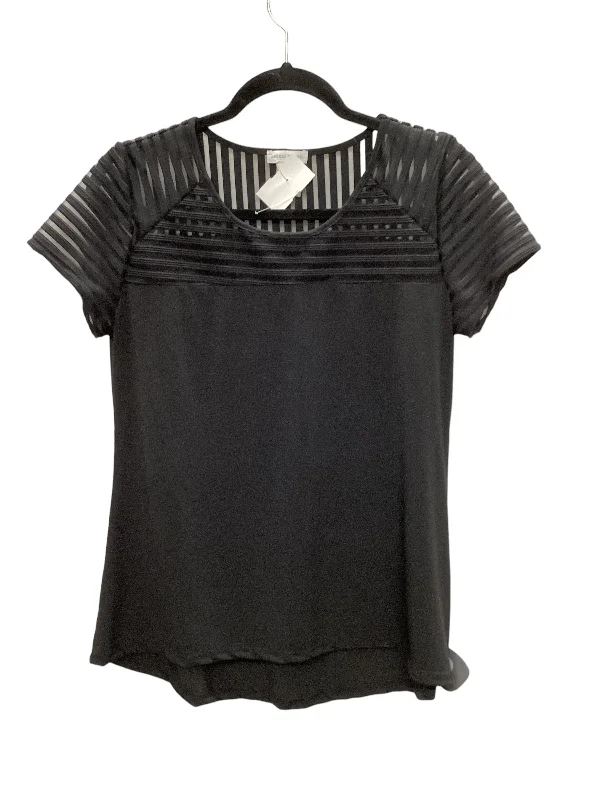 women's tops for picnics in the parkBlack Top Short Sleeve Clothes Mentor, Size M