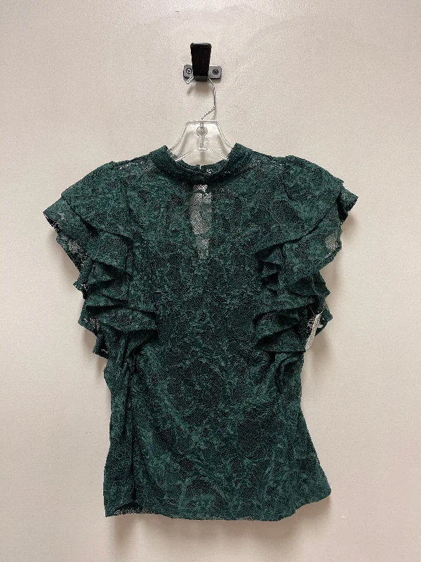 women's tops for those who want to wear pieces that are both functional and fashionableGreen Top Short Sleeve Bke, Size S