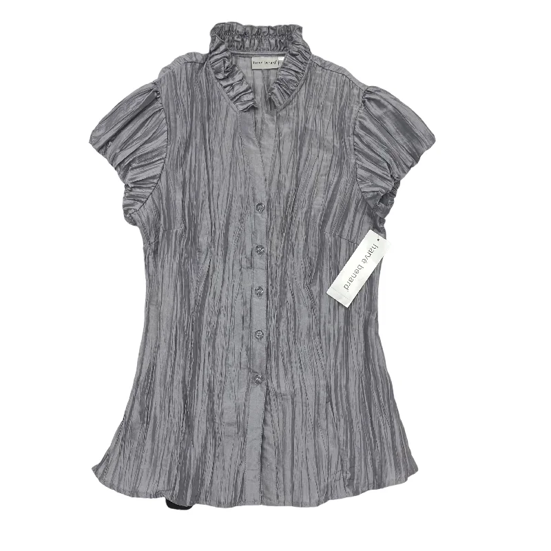 women's tops for those who want to stay cool and chic during warmer weatherSilver Top Short Sleeve Harve Bernard, Size S