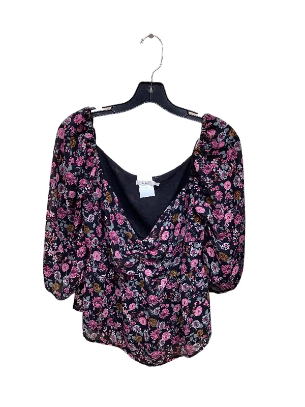 women's tops for glamorous eveningsFloral Top Short Sleeve Clothes Mentor, Size L