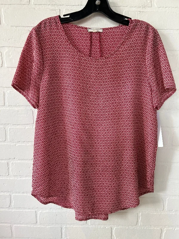 women's tops for those who want to create stylish and put-together outfits without spending a fortuneRed & White Top Short Sleeve Pleione, Size M