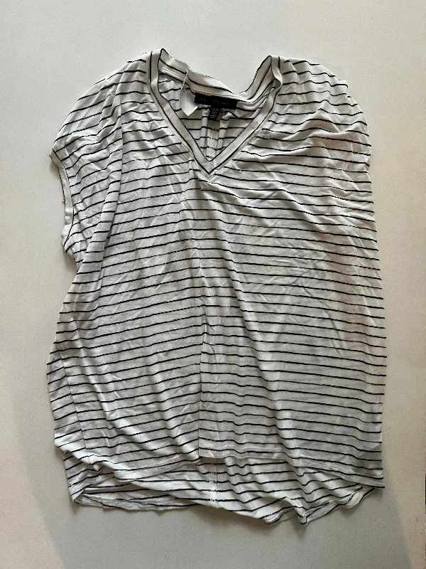 women's tops for fashion-conscious professionalsStriped Top Short Sleeve Joan Vass, Size Xs