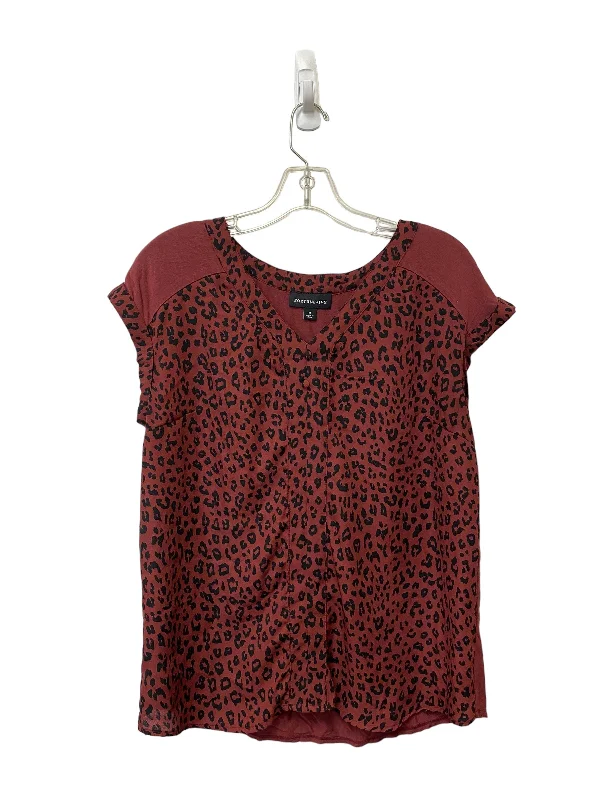 women's tops for creating capsule wardrobesAnimal Print Top Short Sleeve Fortune & Ivy, Size M