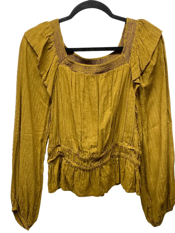 women's tops for those who love to dress up their casual looks with stylish topsTop Long Sleeve By Universal Thread In Gold, Size: S