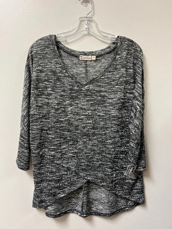 women's tops for those who want to invest in timeless piecesTop Long Sleeve By Clothes Mentor In Grey, Size: Xl