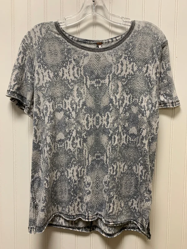 cozy women's tops for fall and winterSnakeskin Print Top Short Sleeve Free People, Size Xs