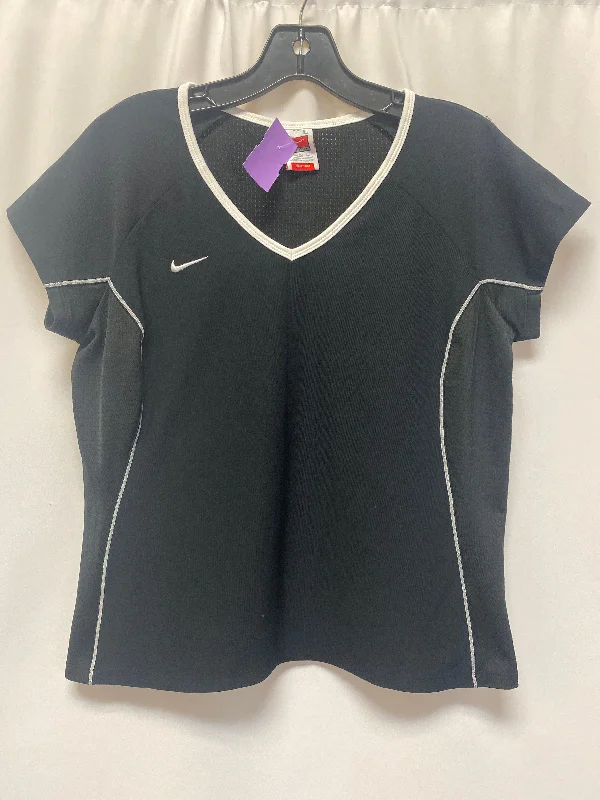 women's tops for those who love to experiment with fashionBlack Top Short Sleeve Nike, Size L