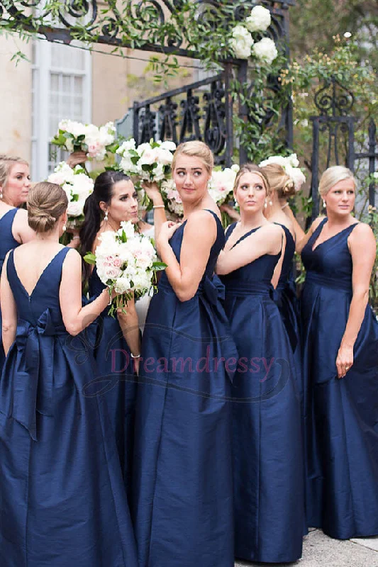 Asymmetric DressA-line V-Neck Navy Blue Long Bridesmaid Dress with Bow