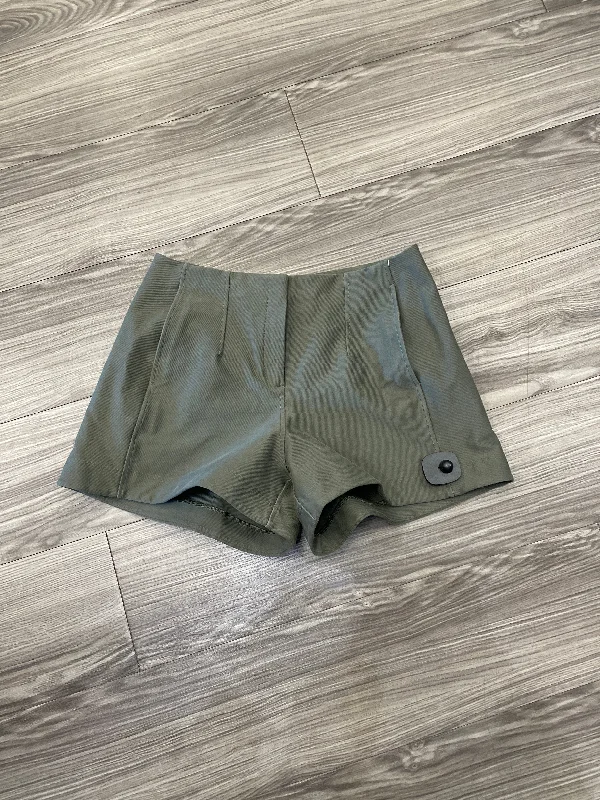 women's sophisticated shortsShorts By Lululemon In Green, Size: 4